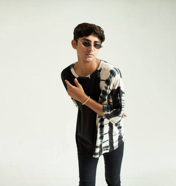 Black and white Tie & dye, Texture fabric, Baggy T-Shirt, 3/4 Sleeves and Crew Neck