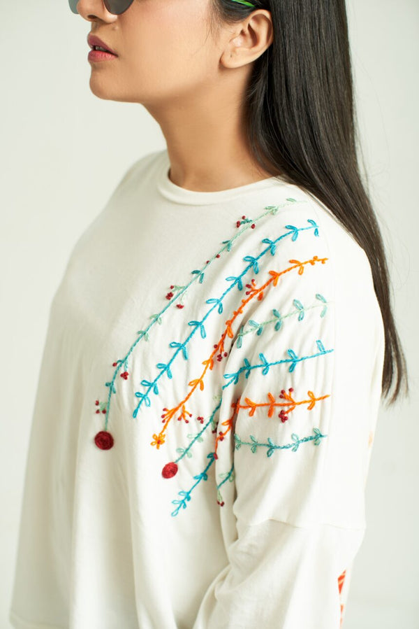 White Baggy T-Shirt with Multi Color Embroidery, Tie and Dye back , 3/4 Sleeves and Crew Neck